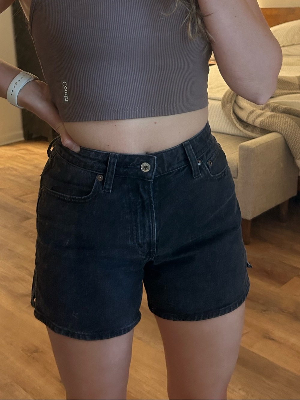 Abercrombie & Fitch The Dad Short Black Curve Love size 25, split hem, high-rise